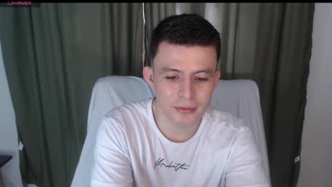 lian_eathan online show from 10-28-25, 07:49