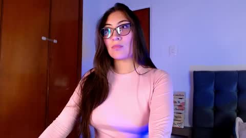 Liana  online show from 09-25-25, 06:11