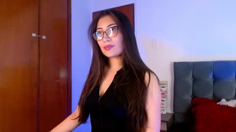 Liana  online show from 09-30-25, 06:02