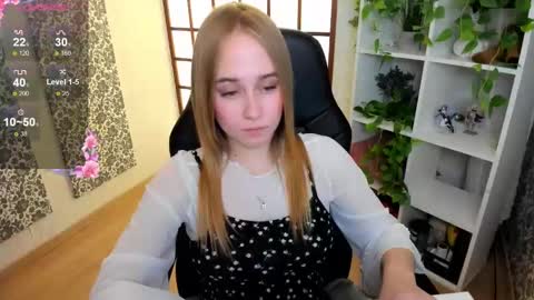 Liana online show from 02-06-25, 03:59