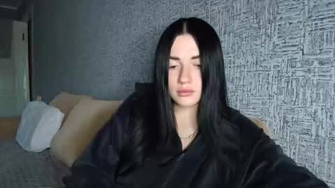 liana_diva online show from 04-18-26, 02:21