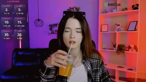 Little Liana  online show from 04-17-26, 07:17