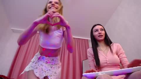 Liana online show from 03-31-26, 07:09