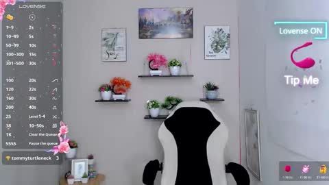 Snapshot of liane_mei chatting on 05-26-26, 10:28 Liane online show from 05-26-26, 10:28