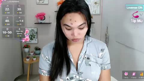 Snapshot of liane_mei chatting on 06-29-26, 05:14 Liane online show from 06-29-26, 05:14