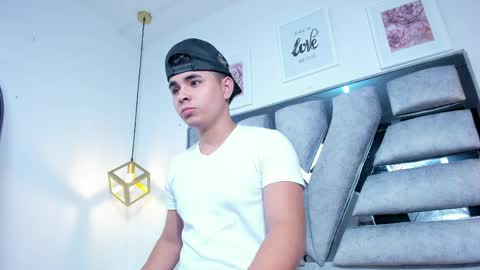lianfox_ online show from 04-07-26, 12:27