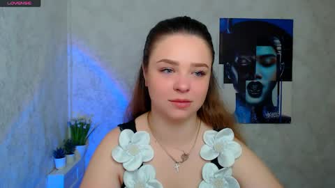 Liara online show from 05-12-26, 06:32