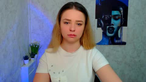 Liara online show from 05-13-26, 06:44