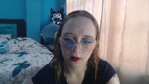 Lia Roberts online show from 03-10-25, 12:04