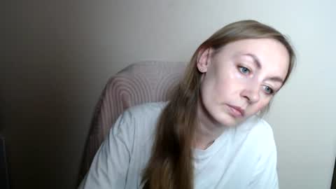 Snapshot of liasais_ chatting on 06-22-26, 12:02 Lia online show from 06-22-26, 12:02