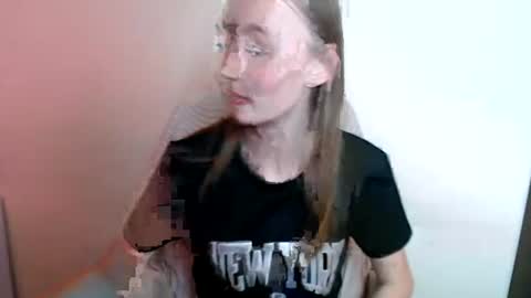 Snapshot of liasais_ chatting on 07-04-26, 12:55 Lia online show from 07-04-26, 12:55
