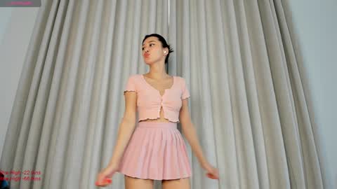 Lia online show from 01-23-25, 03:05