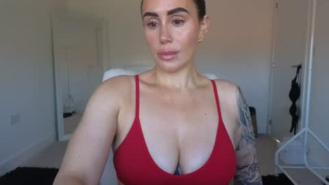 Snapshot of libbyloveheartx chatting on 07-08-26, 08:19 Libby online show from 07-08-26, 08:19