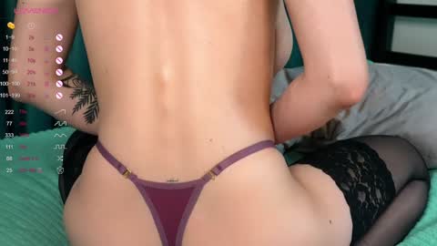 Snapshot of libbyshepard chatting on 10-05-25, 11:41 Elena online show from 10-05-25, 11:41