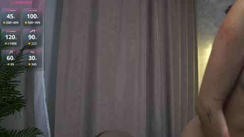 Snapshot of libbyshepard chatting on 10-24-25, 12:23 Elena online show from 10-24-25, 12:23