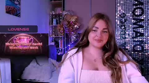 libra_mia online show from 11-18-25, 01:26