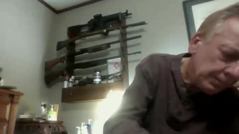 Snapshot of lickmysnowballs chatting on 10-10-25, 05:28 lickmysnowballs online show from 10-10-25, 05:28