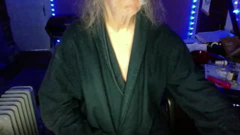 Snapshot of lickyouryoni chatting on 11-27-25, 04:09 LickYourYoni online show from 11-27-25, 04:09