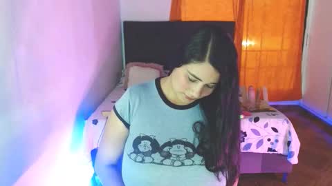 Snapshot of licy_klein chatting on 06-06-26, 11:09 Isa online show from 06-06-26, 11:09