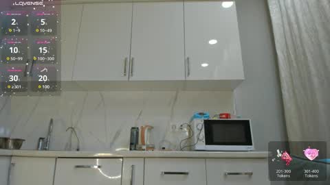 Lie online show from 03-01-25, 02:44