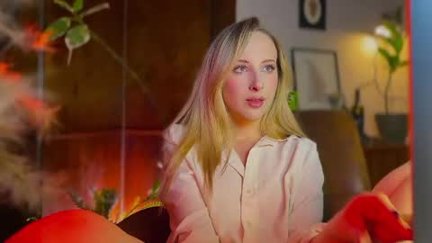 its my birthday today so im offline  but id be so happy if you felt like sending me a birthday love while im away  online show from 02-12-26, 06:14