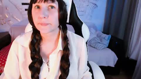 Snapshot of lightsoul_darkmind chatting on 07-21-26, 05:59 Katie online show from 07-21-26, 05:59