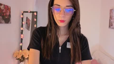 Snapshot of liiaa__7 chatting on 06-22-26, 01:08 liiaa online show from 06-22-26, 01:08