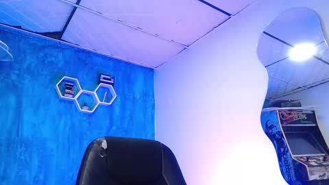 Daniel online show from 12-10-24, 04:17