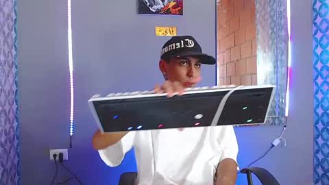 Daniel online show from 04-17-26, 09:07