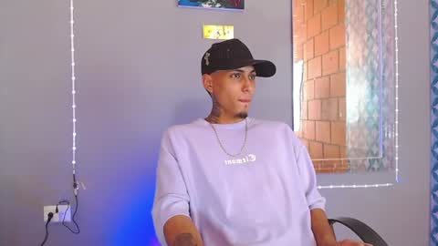 Snapshot of liiaam_lee_ chatting on 06-18-26, 09:19 Daniel online show from 06-18-26, 09:19