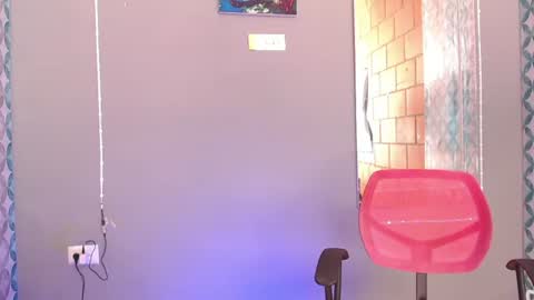 Snapshot of liiaam_lee_ chatting on 06-20-26, 08:44 Daniel online show from 06-20-26, 08:44