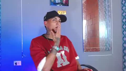 Snapshot of liiaam_lee_ chatting on 07-19-26, 07:06 Daniel online show from 07-19-26, 07:06