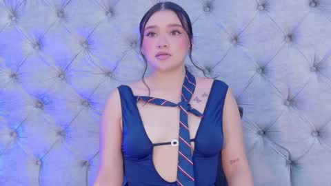 liiabloomm online show from 05-23-26, 04:29