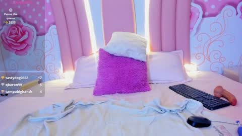 LIILY online show from 01-03-25, 11:01