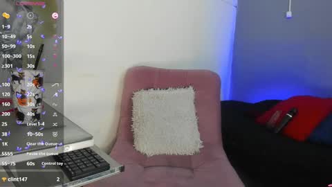 Lily Moore online show from 12-22-24, 08:05