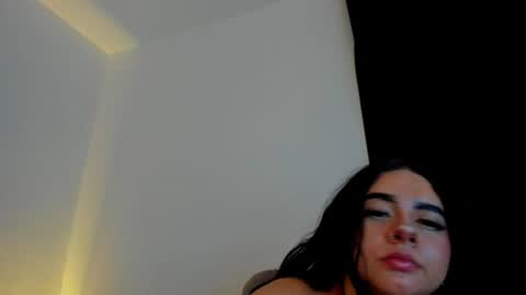 Lily Moore online show from 07-16-26, 08:42