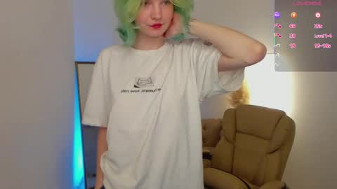 lika_sky online show from 05-18-26, 06:08