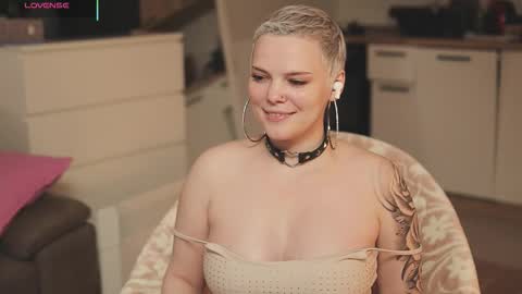 likaaberry online show from 11-11-25, 12:16