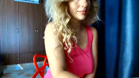 Snapshot of like_firebird chatting on 06-17-26, 05:10 Mia Onlyfans link - online show from 06-17-26, 05:10