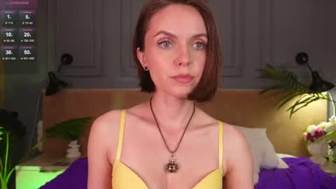 Snapshot of lil__fleur chatting on 07-13-26, 09:17 Lilian online show from 07-13-26, 09:17