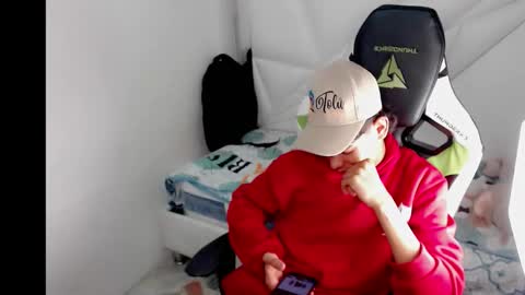 LIAM online show from 01-12-26, 01:22