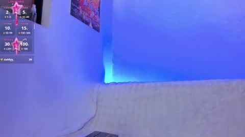 Snapshot of lil_hanna18 chatting on 05-09-26, 05:34 Hanna online show from 05-09-26, 05:34