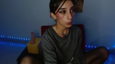 Snapshot of lil_lisaa chatting on 12-12-24, 06:03 Lisaa online show from 12-12-24, 06:03