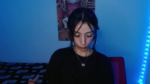 Snapshot of lil_lisaa chatting on 02-01-25, 06:00 Lisaa online show from 02-01-25, 06:00
