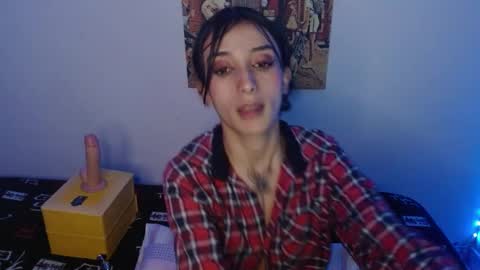 Snapshot of lil_lisaa chatting on 02-25-25, 06:14 Lisaa online show from 02-25-25, 06:14