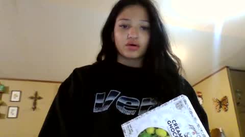 Snapshot of lil_luluvert chatting on 07-12-26, 06:48 lil_luluvert online show from 07-12-26, 06:48