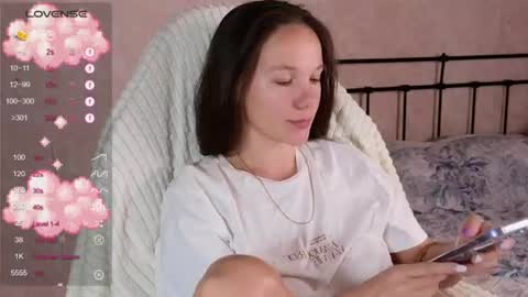 little moon online show from 06-15-26, 06:32