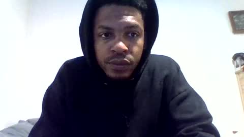 Snapshot of lil_shadow chatting on 02-19-25, 07:05 Trae online show from 02-19-25, 07:05