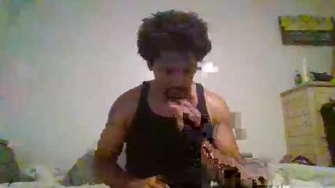 Snapshot of lil_shadow chatting on 11-10-25, 03:49 Trae online show from 11-10-25, 03:49