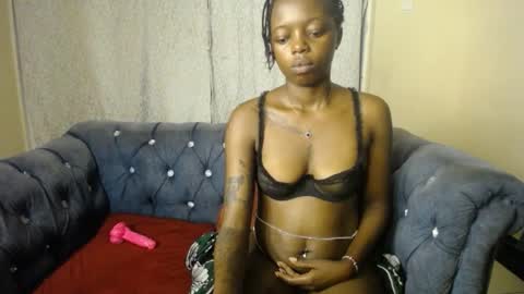 Tattiey online show from 12-19-25, 01:34